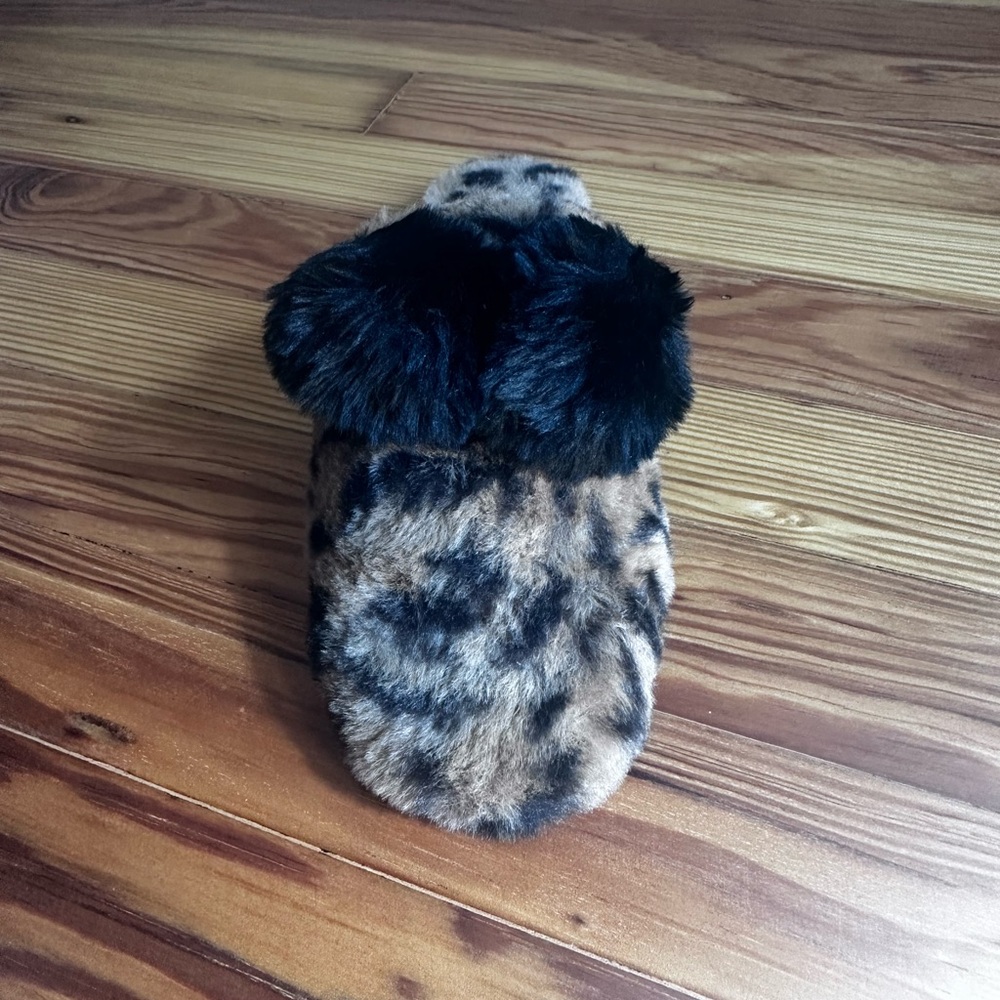 Leopard Print Faux Fur Slippers